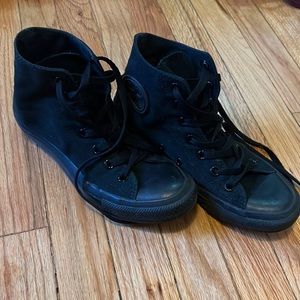 Black high top converse